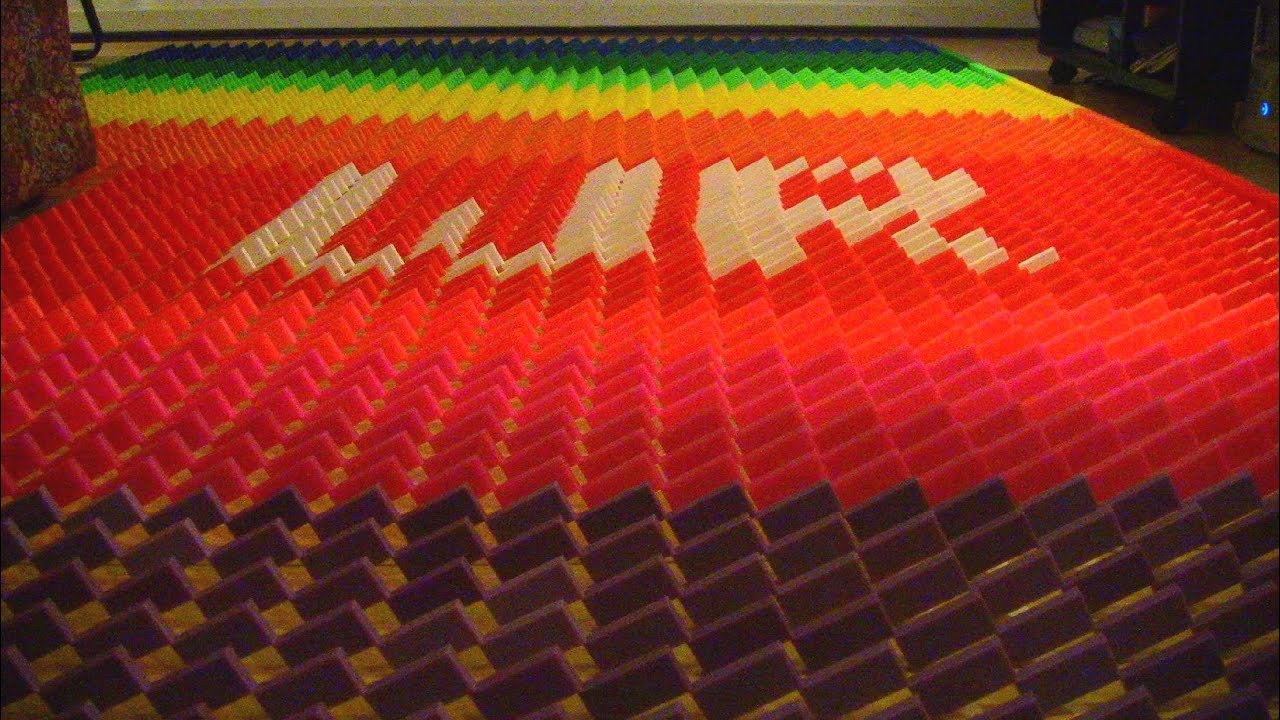Domino Rally 16 (WORLD RECORD Sonimod Field!!!!!!!!!!!!) Former record...