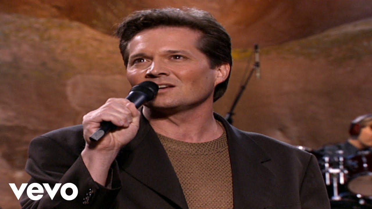 Bill & Gloria Gaither - Castles in the Sand [Live] ft. The Booth Brothers