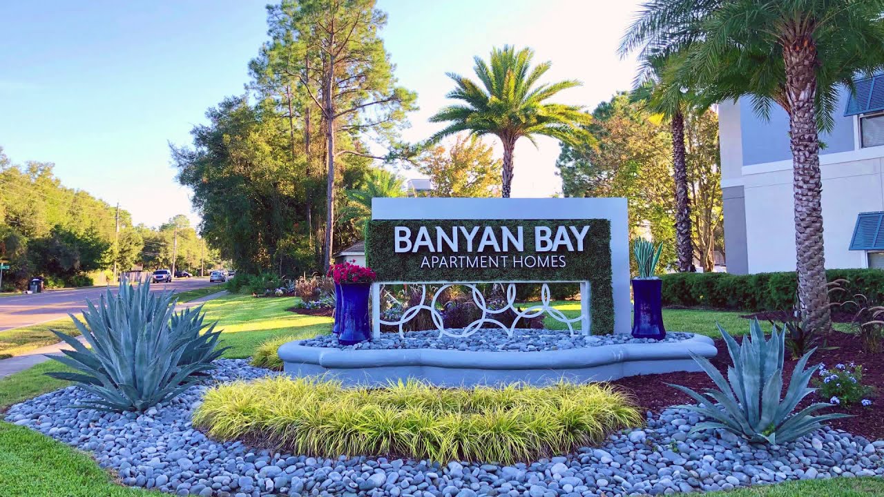 Enjoy Resort-Style Amenities at Banyan Bay Apartments in Jacksonville