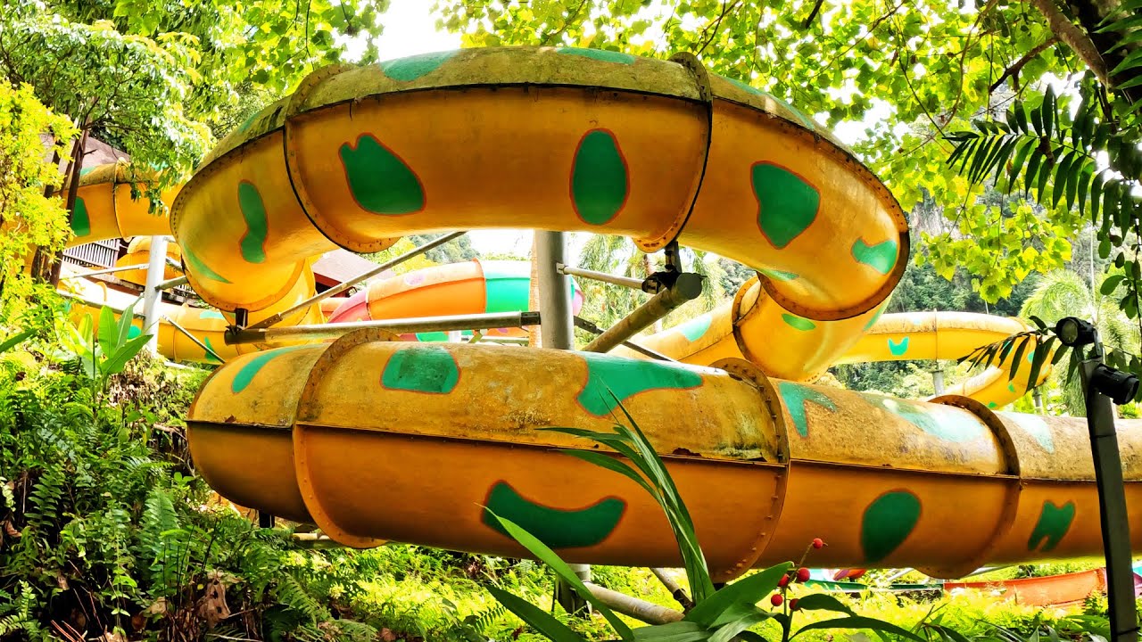 Lost World of Tambun - Tube Raiders Water Slides POV