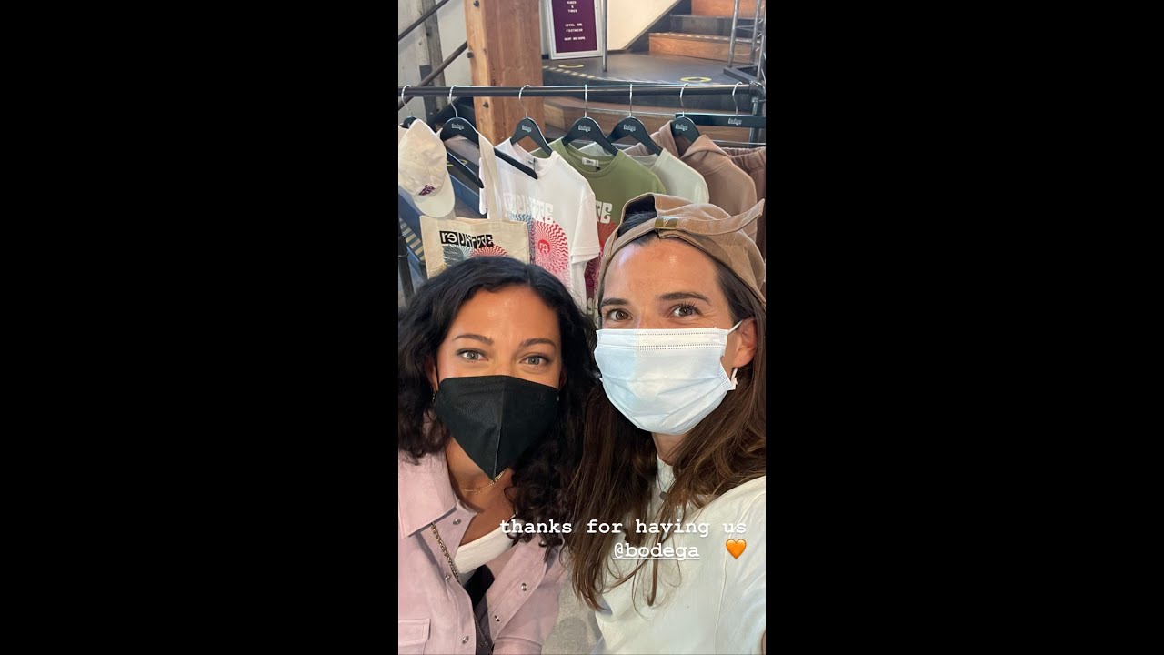 Tobin Heath y Christen Press conociendo fans [lanzamiento de 