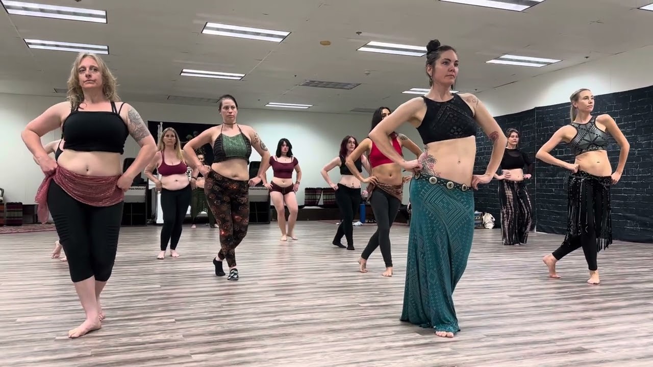 Torie at Zoe Jakes Slow and Slinky workshop