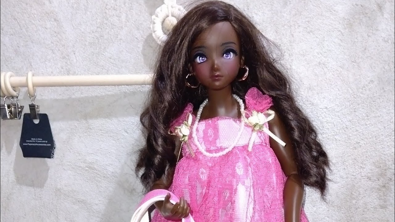 Smart doll got a new dress and tote bag 
