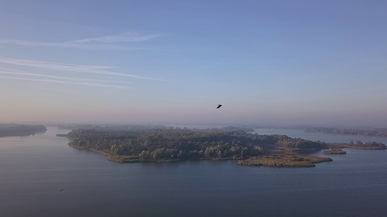 Wyspy na Jeziorze Gopło