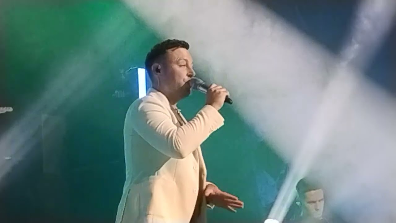 Nathan Carter - Inverness 7/9/25. Don't stop me now.