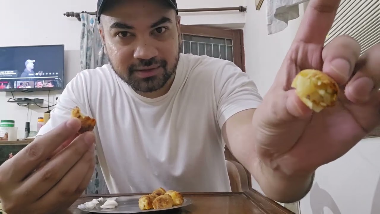 MCcain potato cheese shots 😋 20 cheese shots for 170 rs