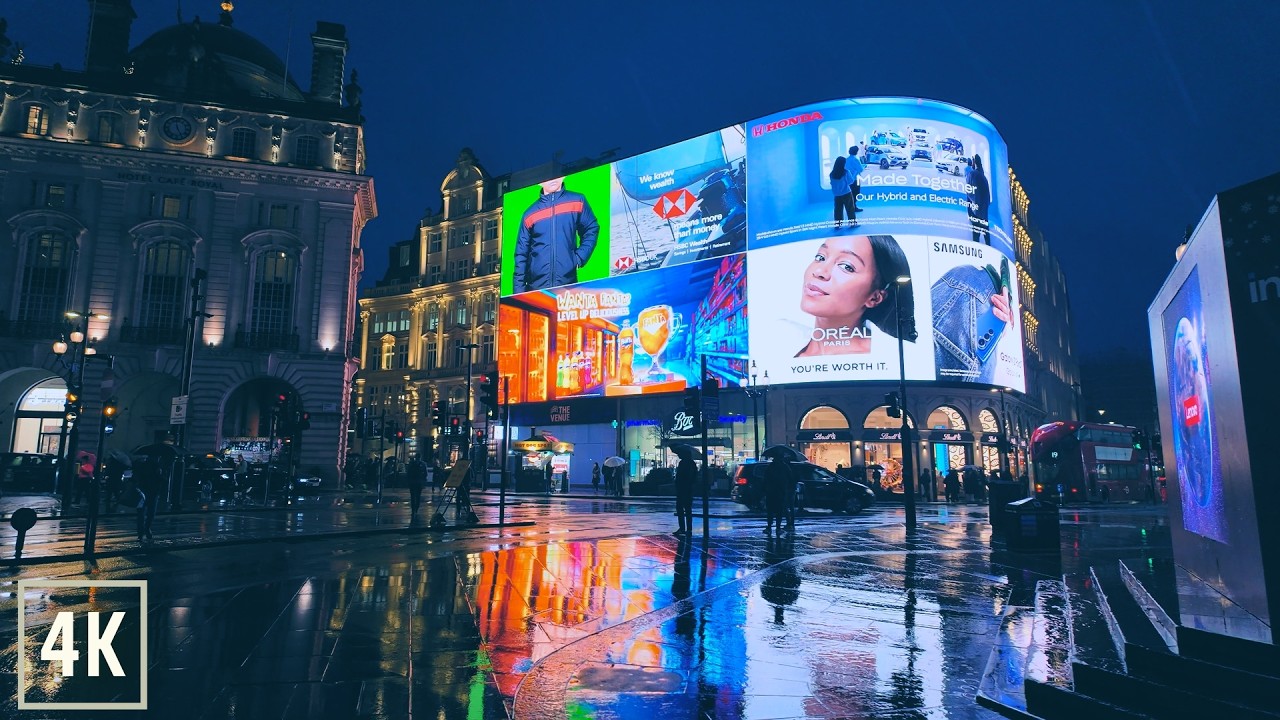 ☔️ London Walk in the Rain | Soho 🇬🇧 4K