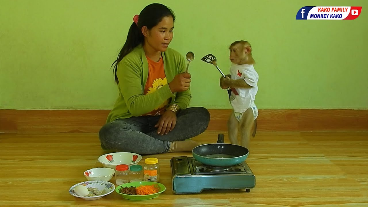 Master Chef Kako With Mom Make Fried Egg With Shrimp Recipe