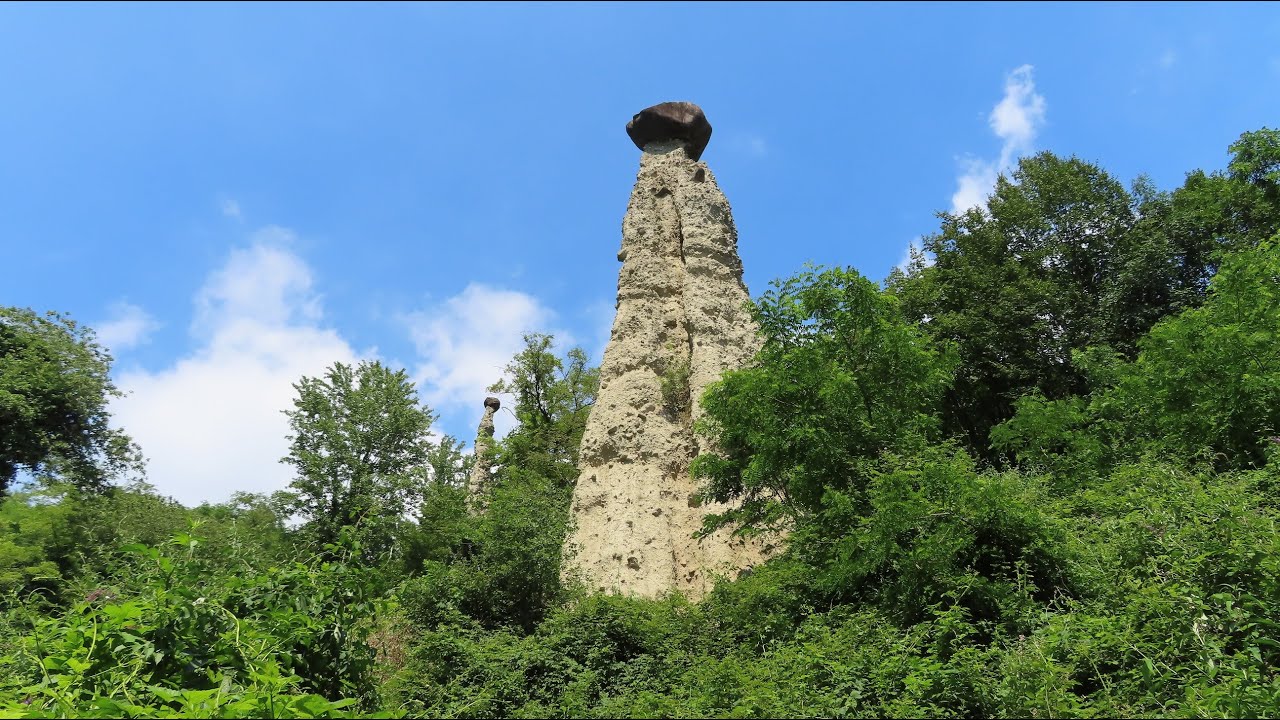 Le Piramidi di Zone: una delle meraviglie geologiche della Lombardia.