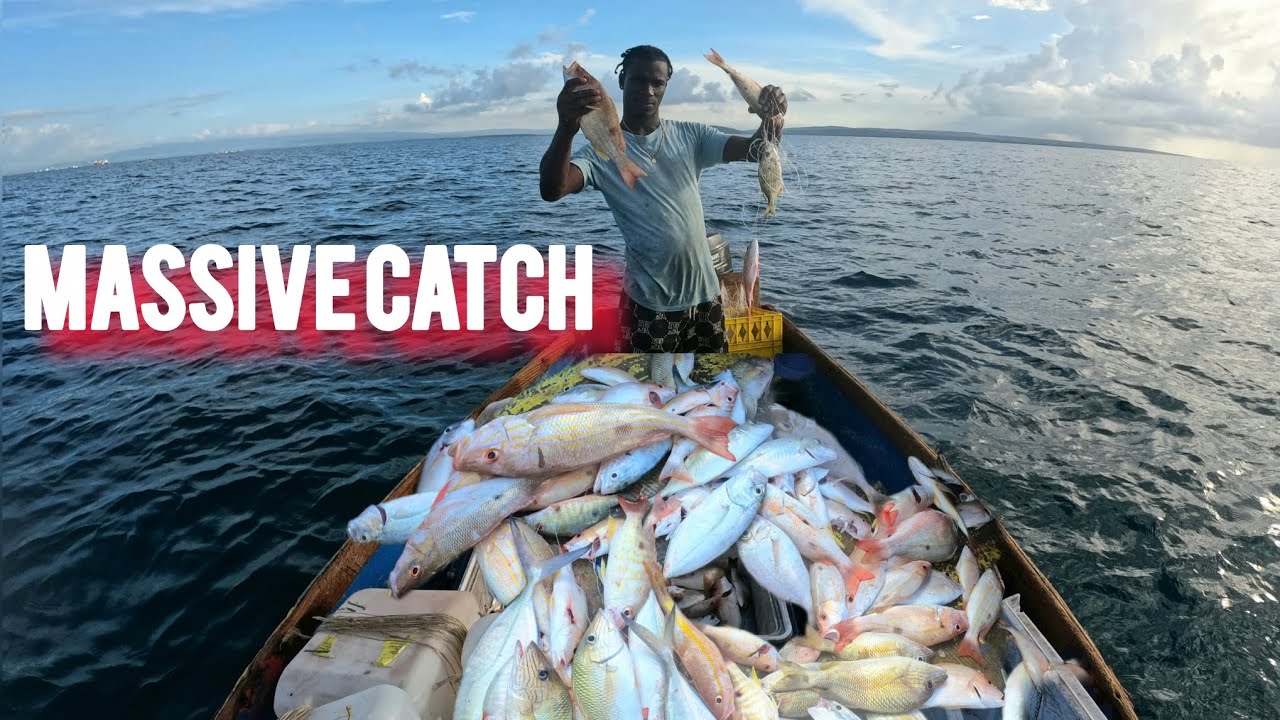 Deep Sea Fishing / MASSIVE HOOK UP  #Fishing 