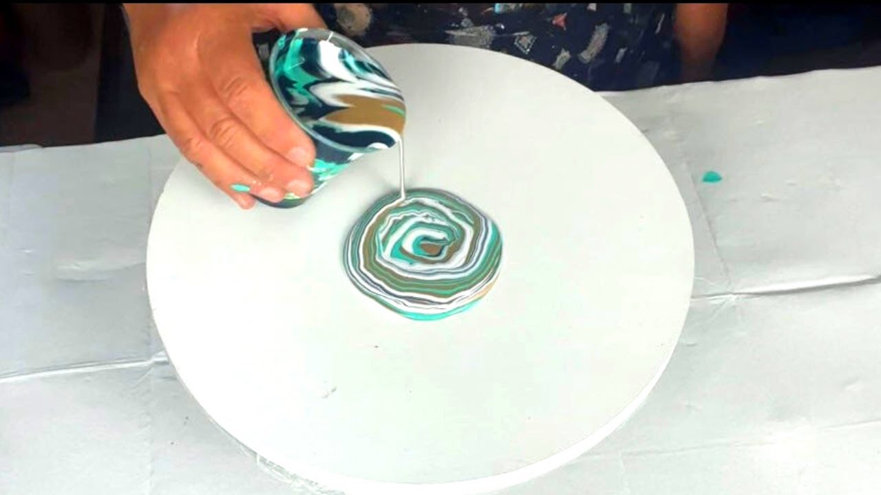 WOW! TRYING OUT A NEW IDEA FOR A RIBBON POUR  - this surprised me! I love the results!!