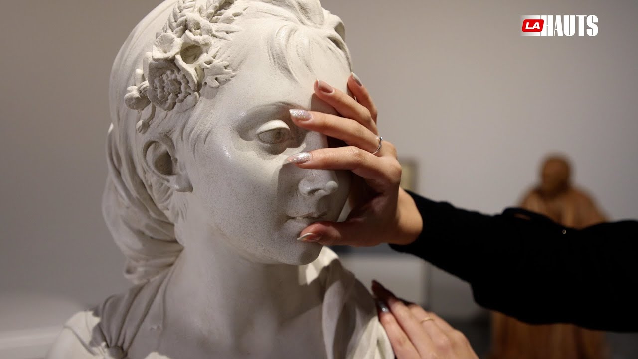 Prière de toucher au Palais des Beaux-Arts de Lille