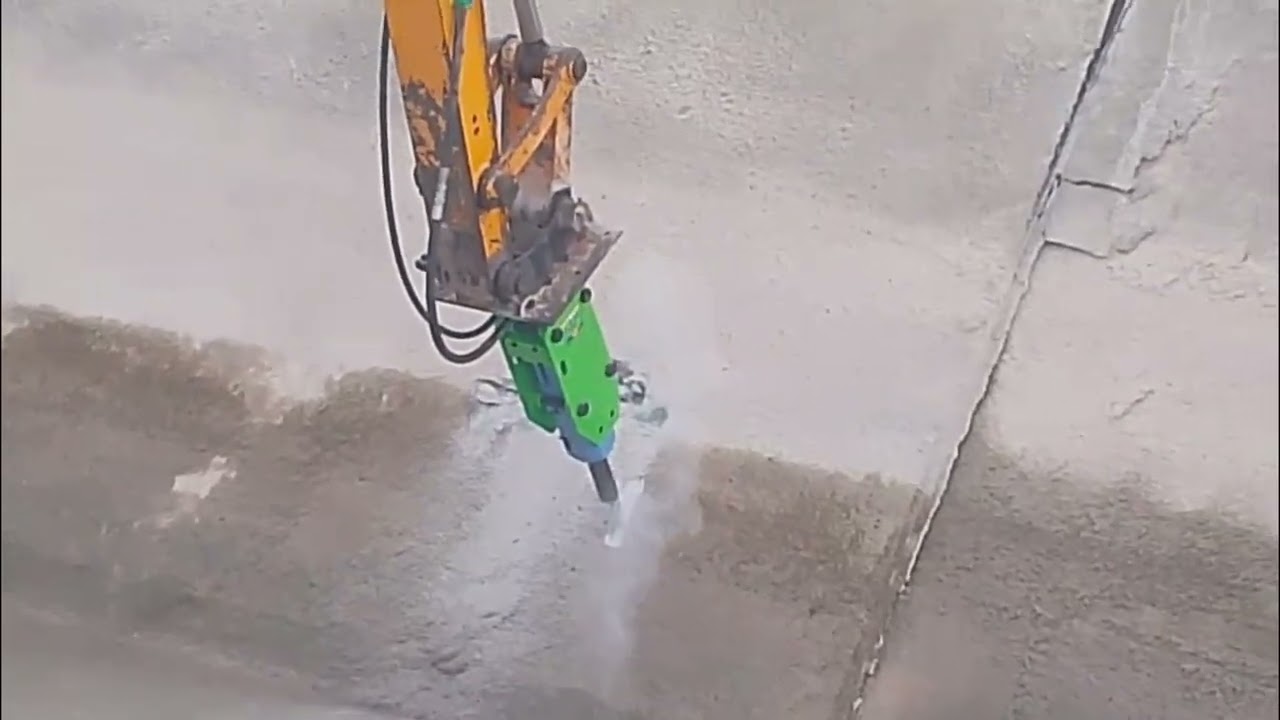 MARTILLO HIDRAULICO GPM300-HYDRAULIC HAMMER / EQUIPO HYUNDAI