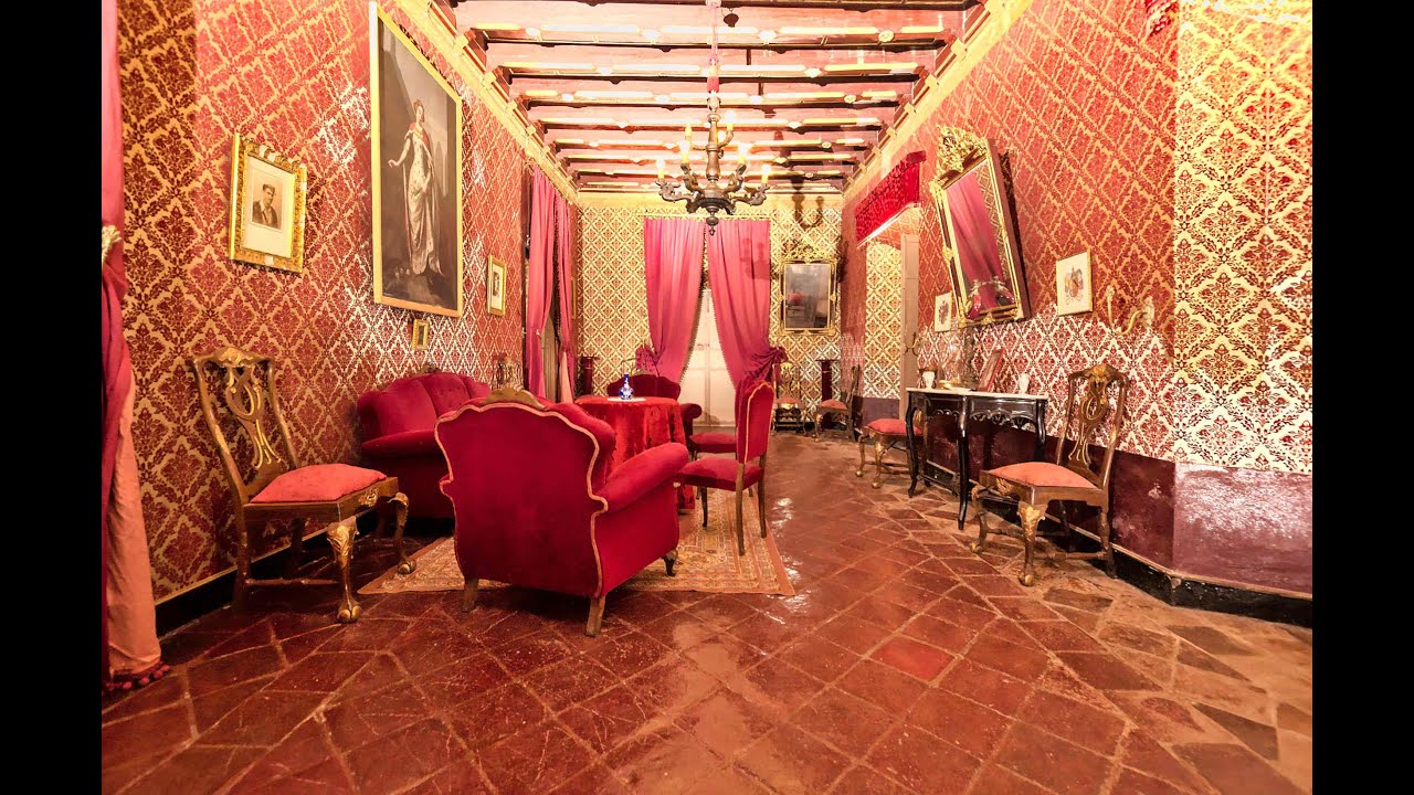 Gran casa señorial del siglo XVIII en venta. Los Santos de Maimona, Badajoz, España. Ref Nº: V-303