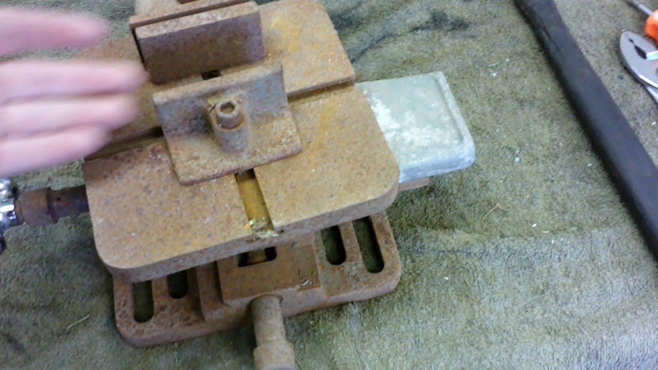 Restoring a very rusty Atlas universal compound vise part one