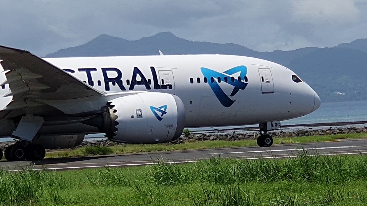 Vol UU 277 Dzaoudzi Réunion.