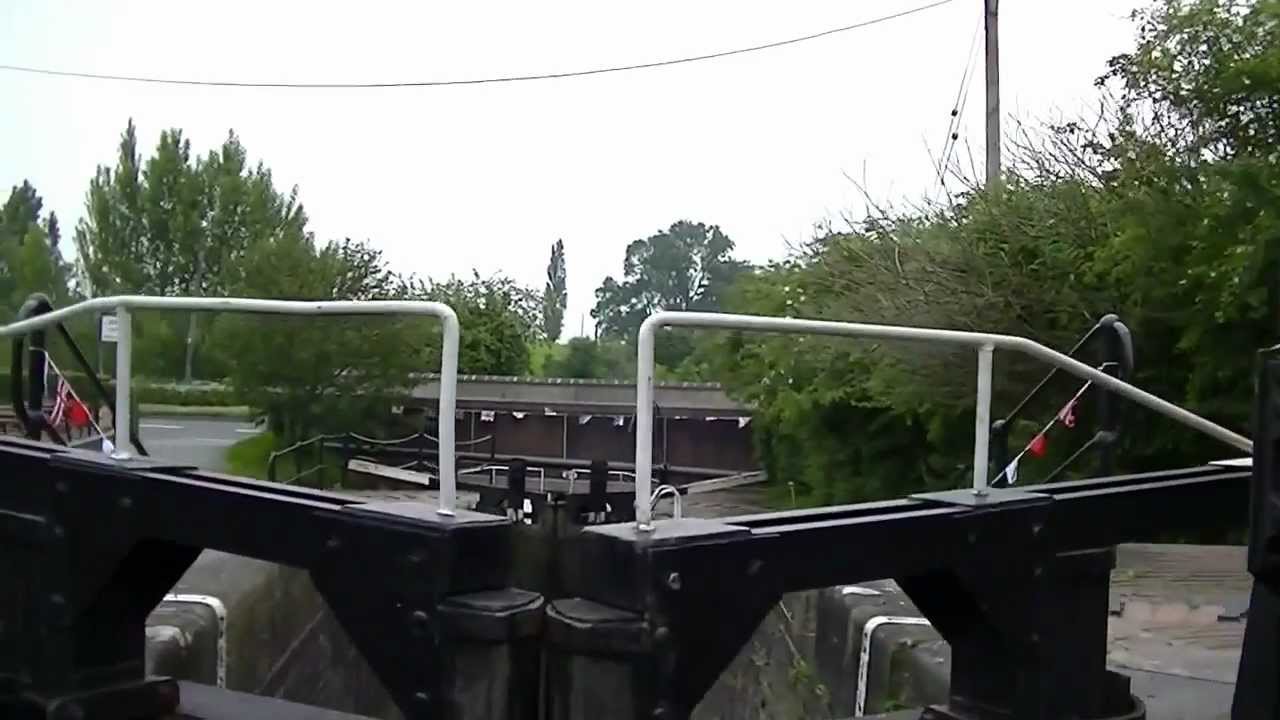 Staircase lock grindley brook