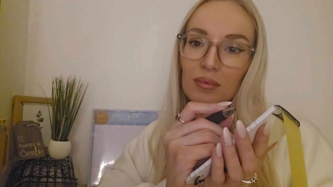 ASMR | Задаю вам крайне личные вопросы (британский/английский акцент)