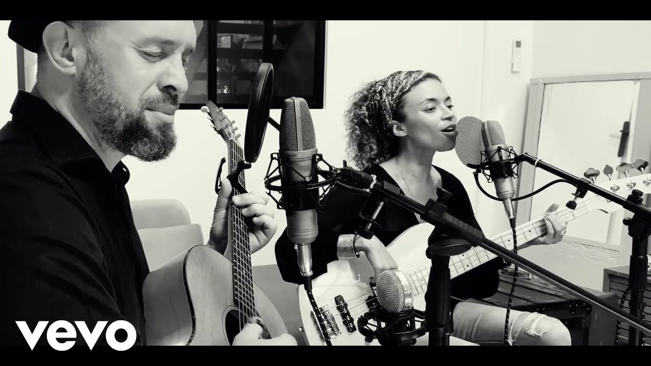 Annie Lalalove, Mister Mat - Summer Wine (Clip officiel)