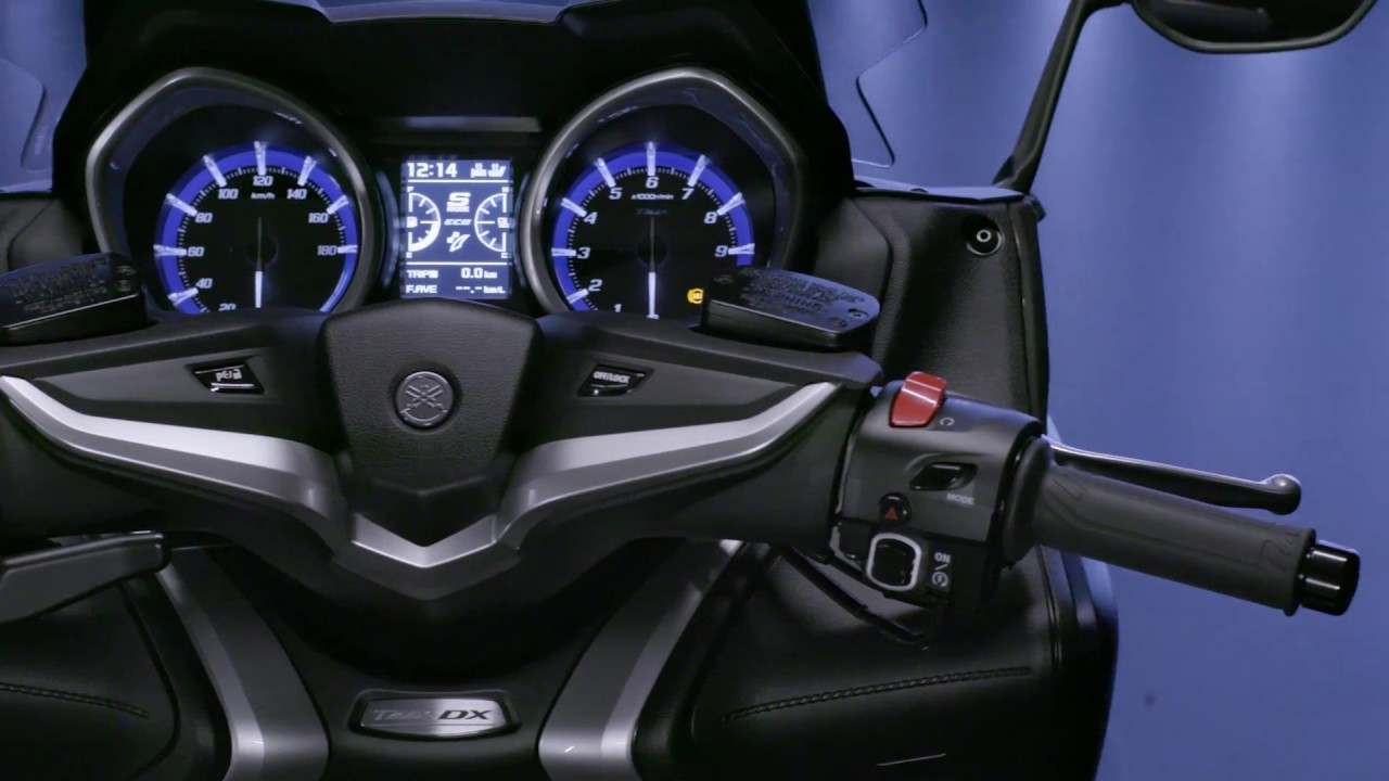 NEW TMAX 2017 – TFT display and switch control overview