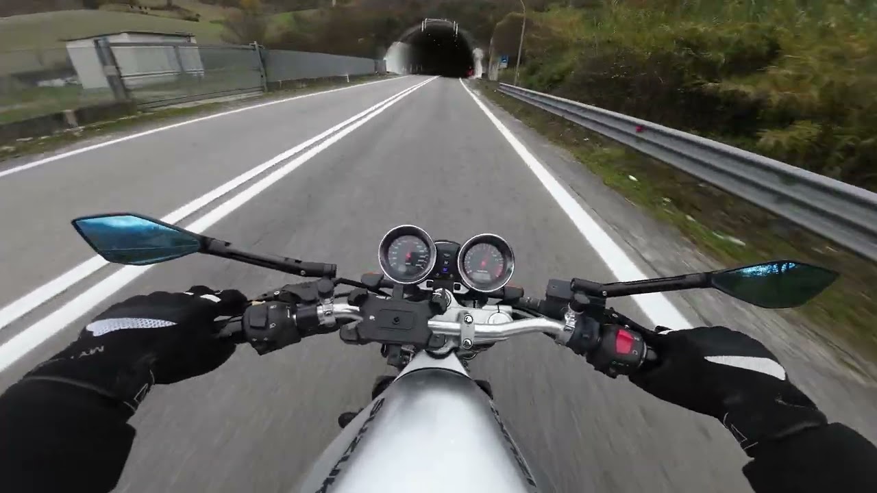 SUZUKI GSF 600 - 4K 30FPS