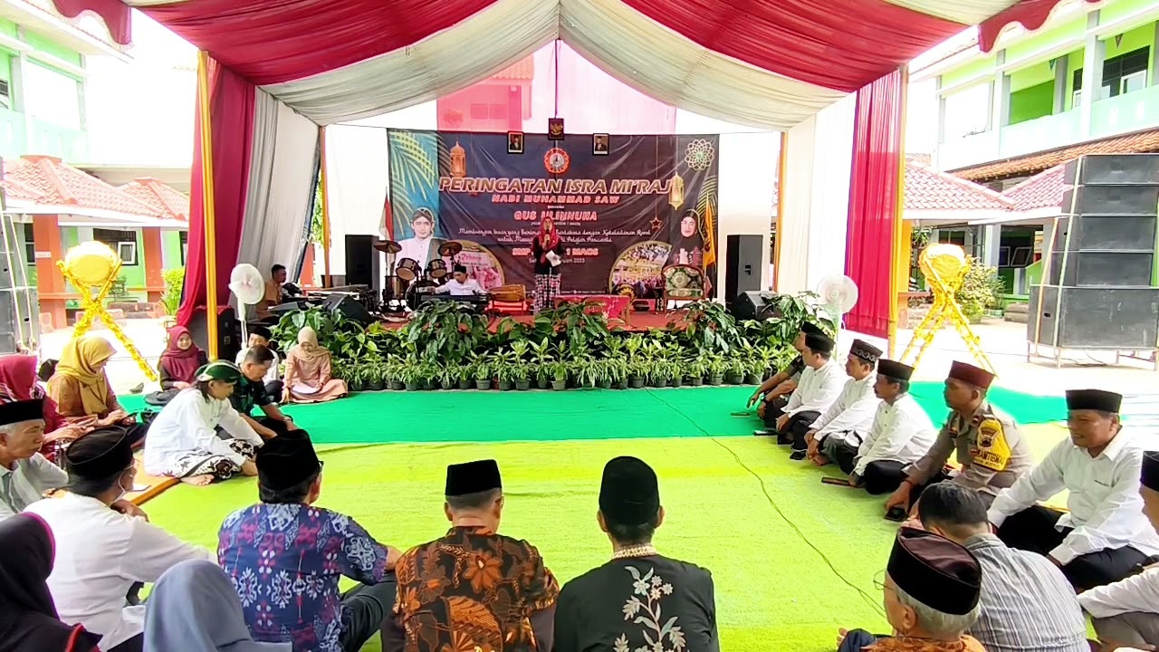 Sambutan Kepala Sekolah - Peringatan Isra Mi'raj SMP Negeri 1 Maos