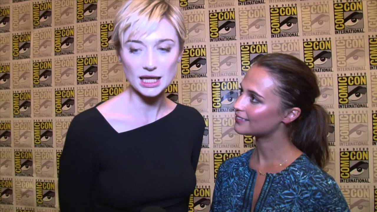 The Man From U.N.C.L.E.: Elizabeth Debicki & Alicia Vikander Exclusive Interview SDCC | ScreenSlam