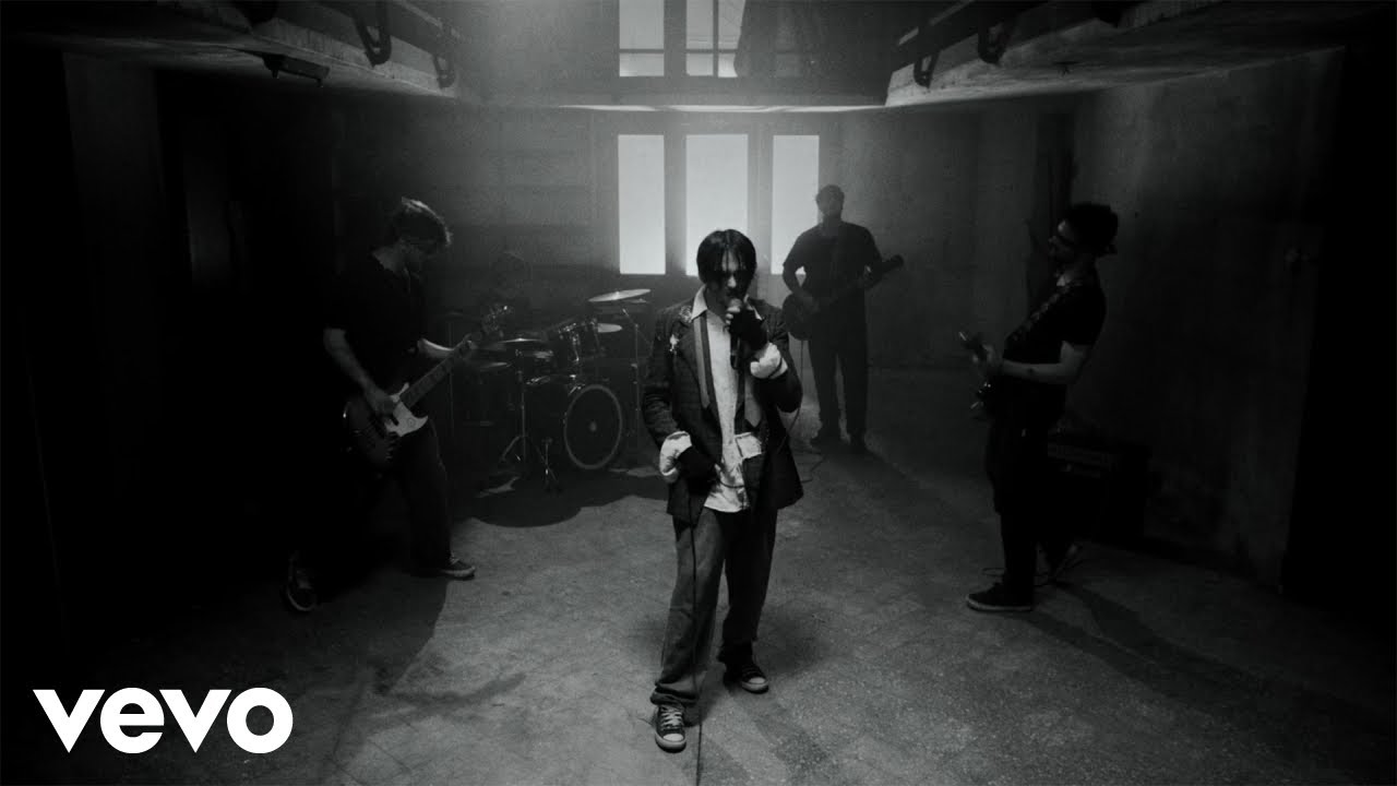 Pin Hole Eyes - My Reign (Official Music Video)