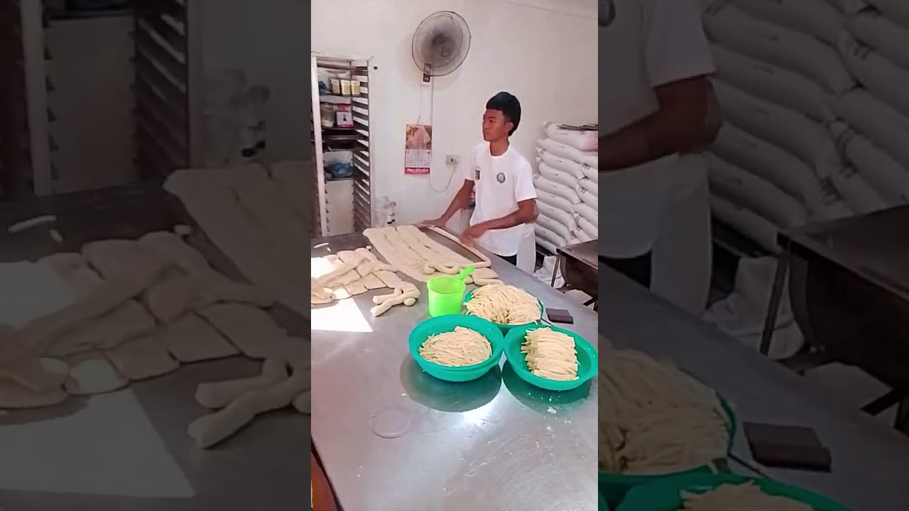 nandito nmn c kabudlot