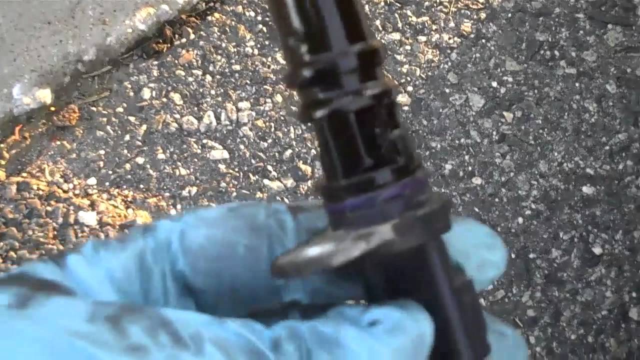2003 Jeep Liberty 3.7L  Replacing the Camshaft Position Sensor