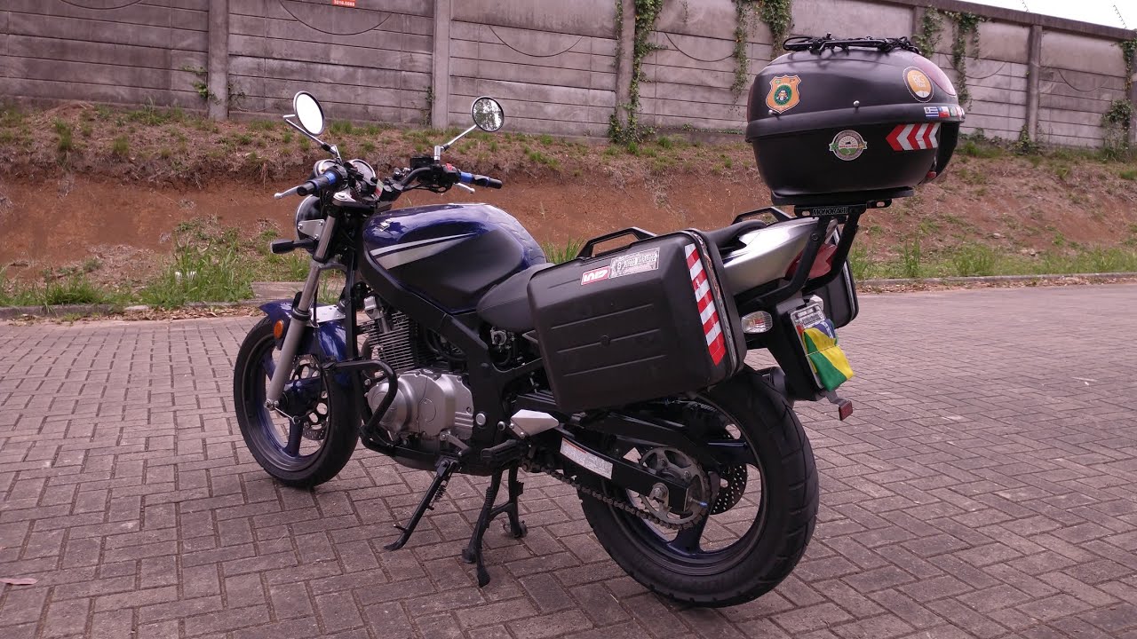 Baús Laterais na moto , qual modelo eu uso ....