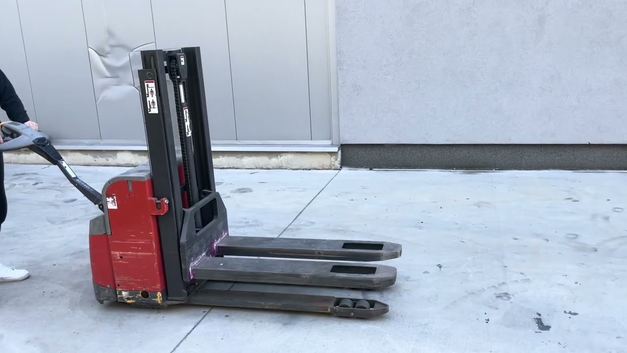 IC1485 Lafis Pallet Stackers PSL40046/02
