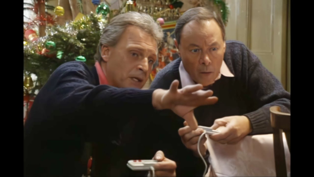 Eastenders - Pete Beale and Arthur Fowler play Burnin' Rubber on the Amstrad GX4000 - 25th Dec 1992