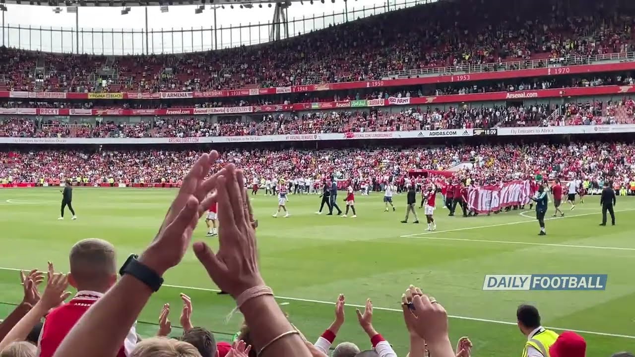 ♫ NORTH LONDON FOREVER (The Angel) ♫ Fans View ♫ Collection ♫
