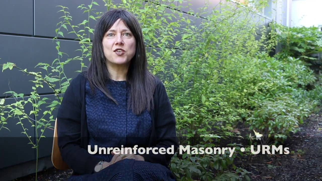 Earthquakes and Unreinforced Masonry (URM) Buildings