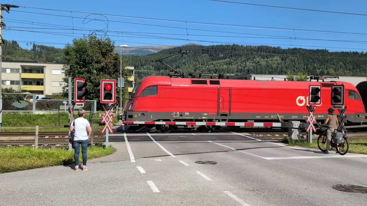 Bahnübergang Spittal an der Drau // Austrian Railway Crossing