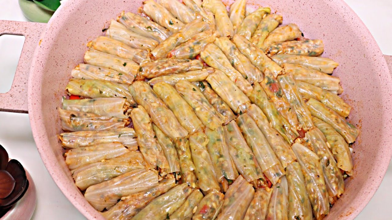 طريقة عمل محشي الكرنب (الملفوف) باحلى طعم وتكات تسويته #تومي_فود #فاطمه_ابراهيم