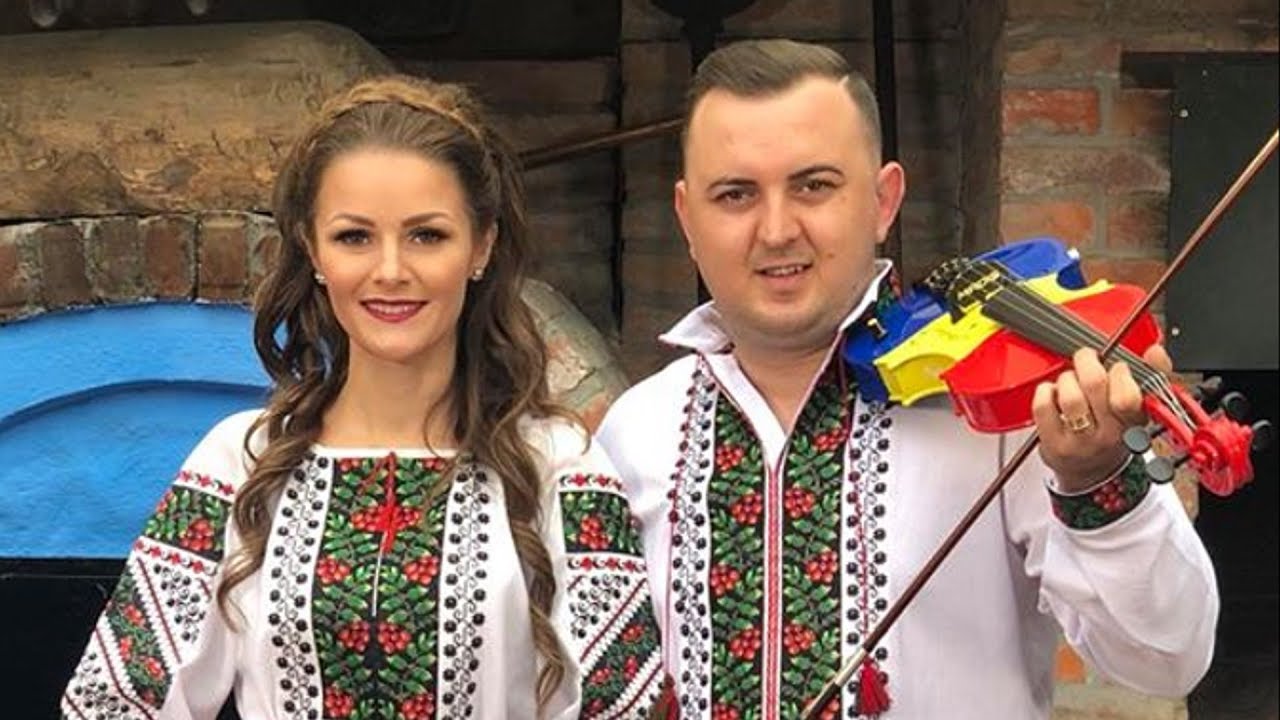 Amalia Ursu si Vasilica Ceterasu' - Mandreste-te ca esti roman (video oficial)