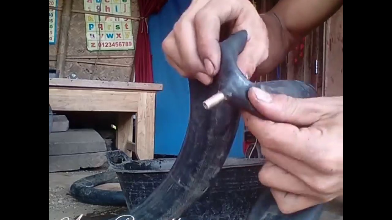 Cara tambalban dop rusak, jebol, atau putus pada ban dalam. (Cara kuno memperbaiki dop jebol)