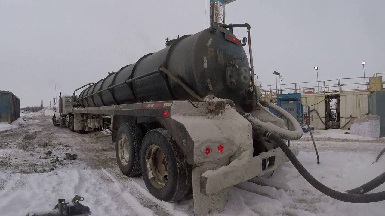 Bakken Oilfield Work/working with big rig