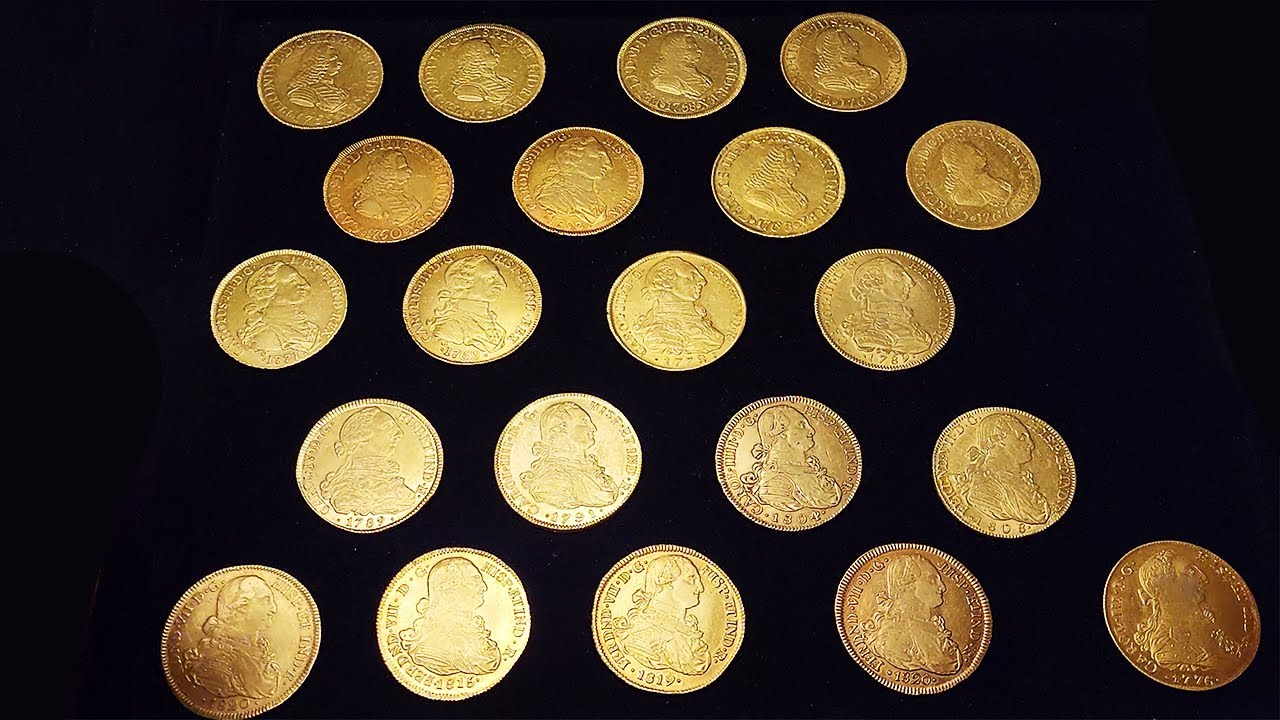 IMPRESIONANTE COLECCIÓN DE 8 ESCUDOS, cecas de Nuevo Reino y Popayán