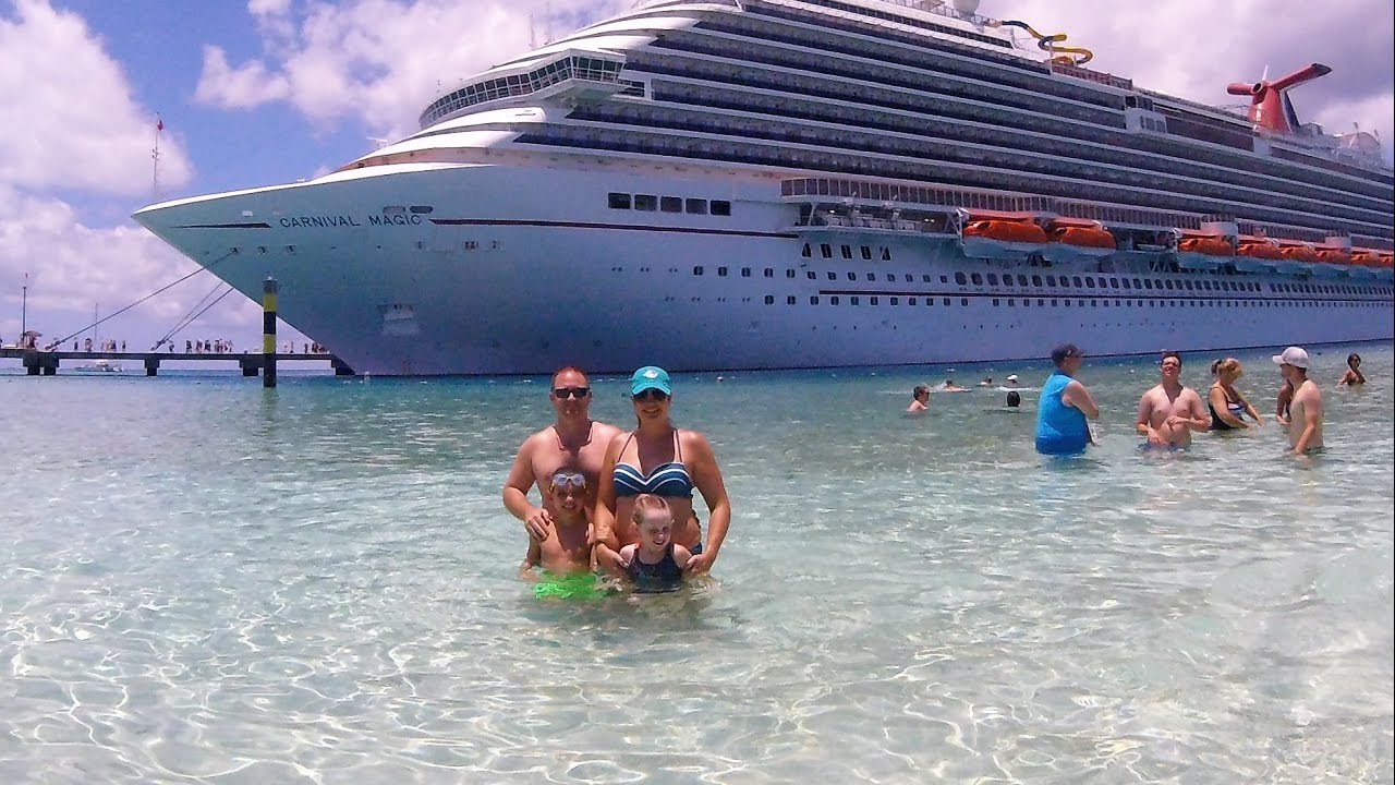 Grand Turk - Carnival Magic port