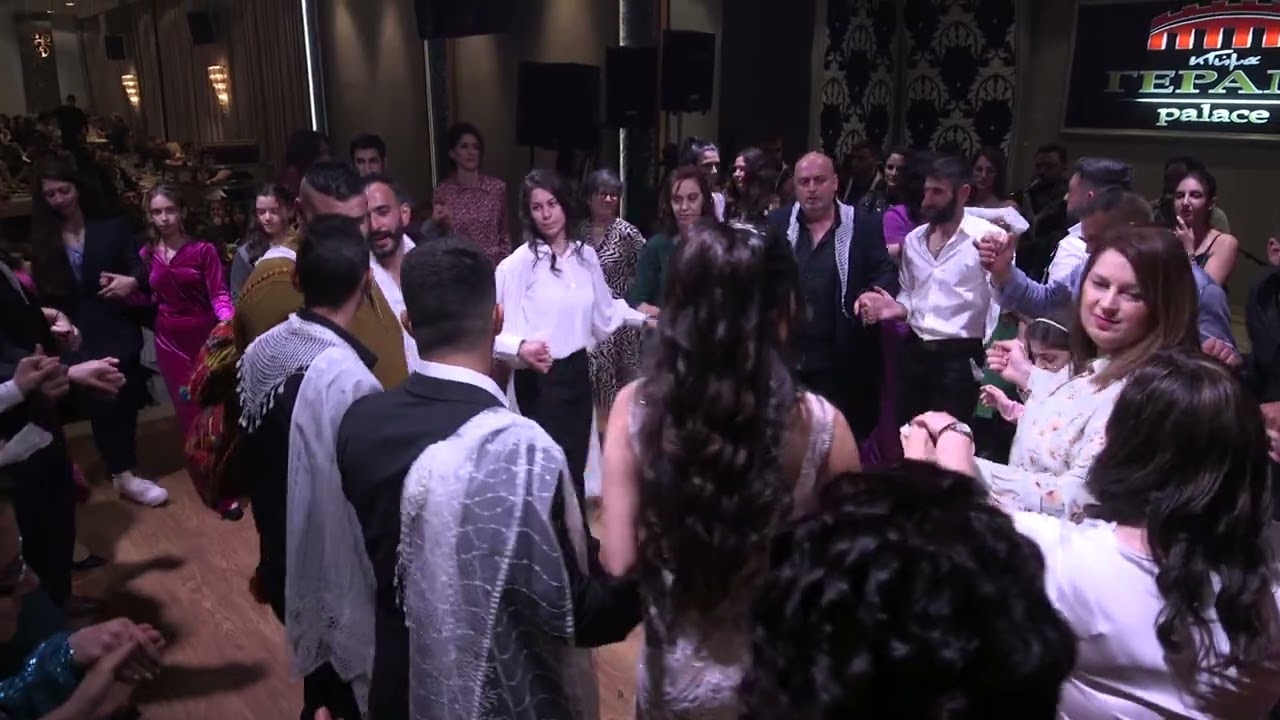Πρώτος συρτός χορός νύφης Γάμος Κουγιουμουτζή Δημ Μιχ Κουνάλης Γεράνι Palace Ρέθυμνο  24-02-2023