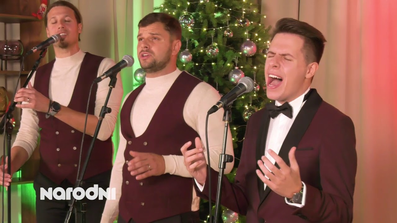CAMBI. & Roko - Božić nam dolazi [Christmas Living Room Acoustic]