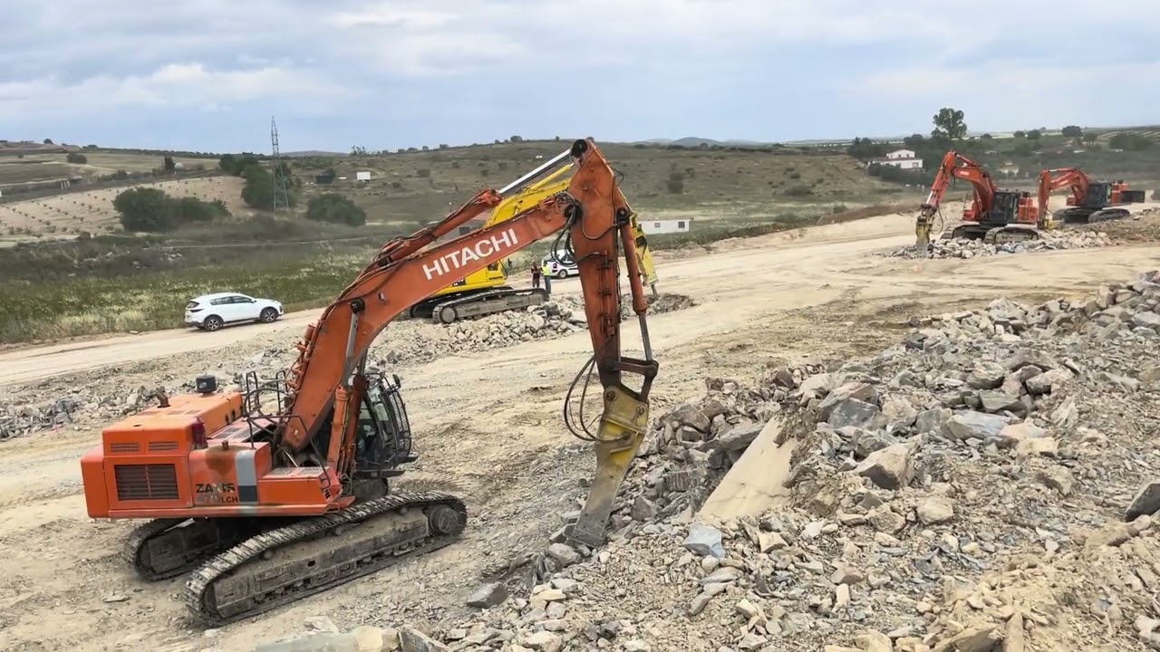 Excavación desmonte con martillos hidraúlicos