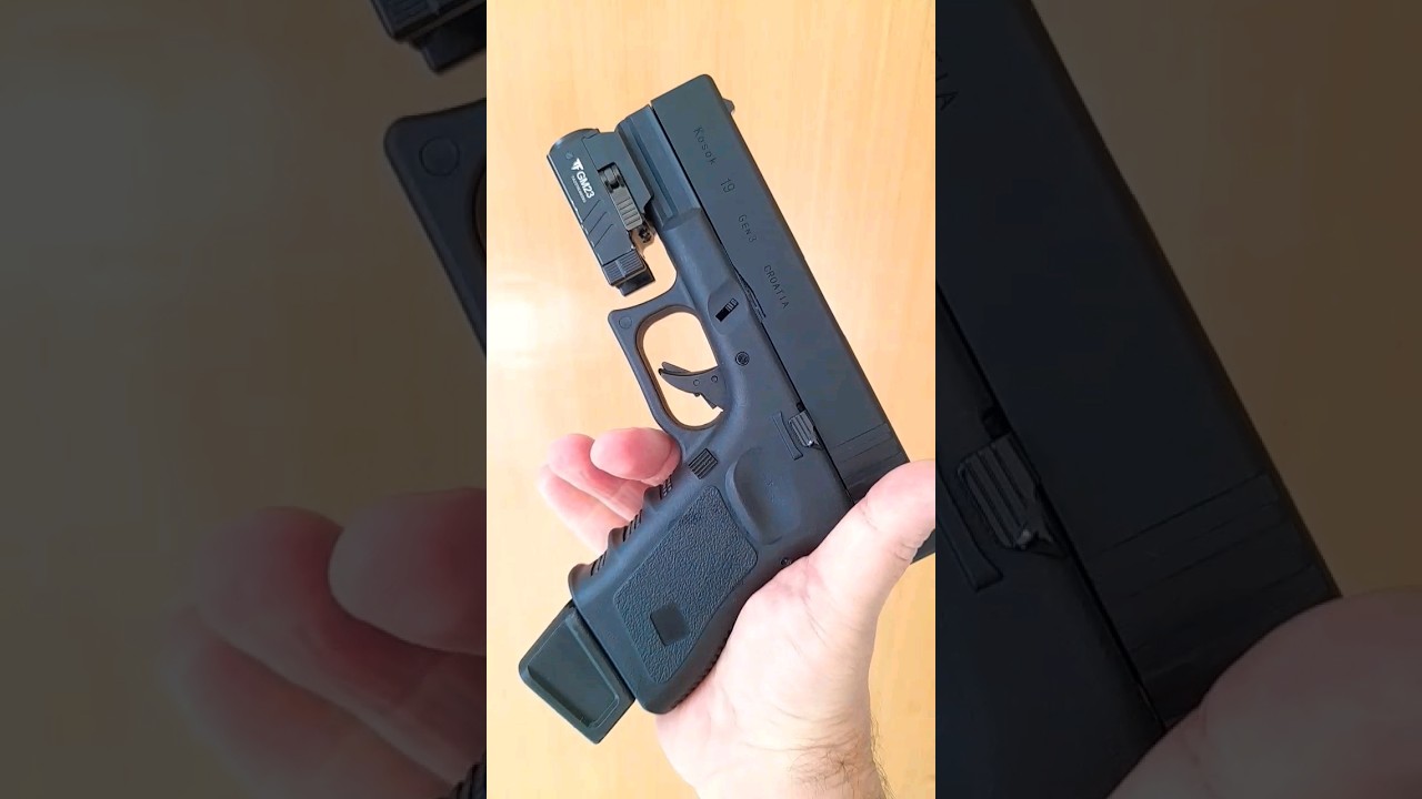 DE GLOCK NA M&Atilde;O | ONE #shorts | #airsoft | FBAIRSOFT