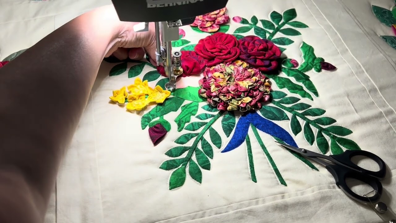 Machine quilting a Baltimore album 