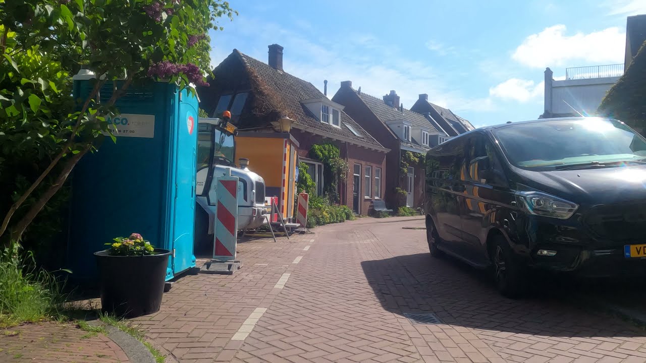 The centuries-old dikes of Amsterdam north and to camping Zeeburg route. July 2021.