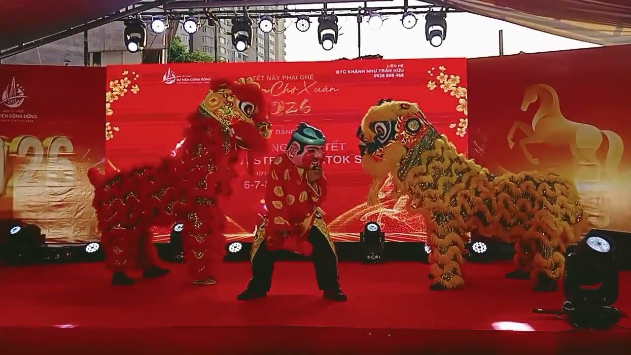 Múa lân phiên chợ xuân