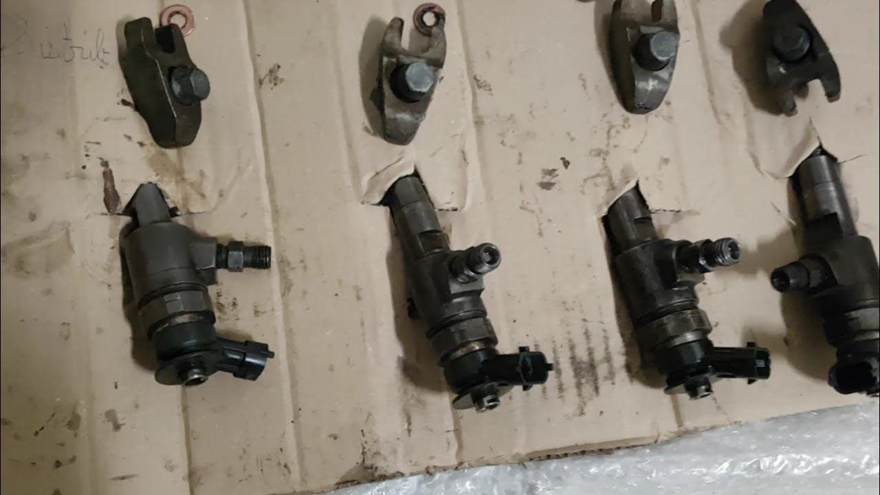 Peugeot 206 1.4 HDI chgt joints injecteur bougie prechauff. et support moteur 2eme partie